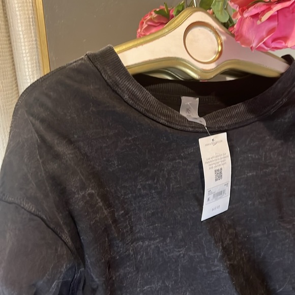 Altar’d State Top 💄💋 - Picture 5 of 8